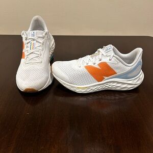New Balance Women's Fresh Foam Arishi V4 Running Shoe